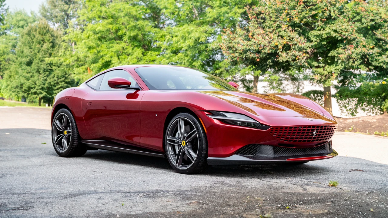 2022 Ferrari Roma - Image 4 of 31