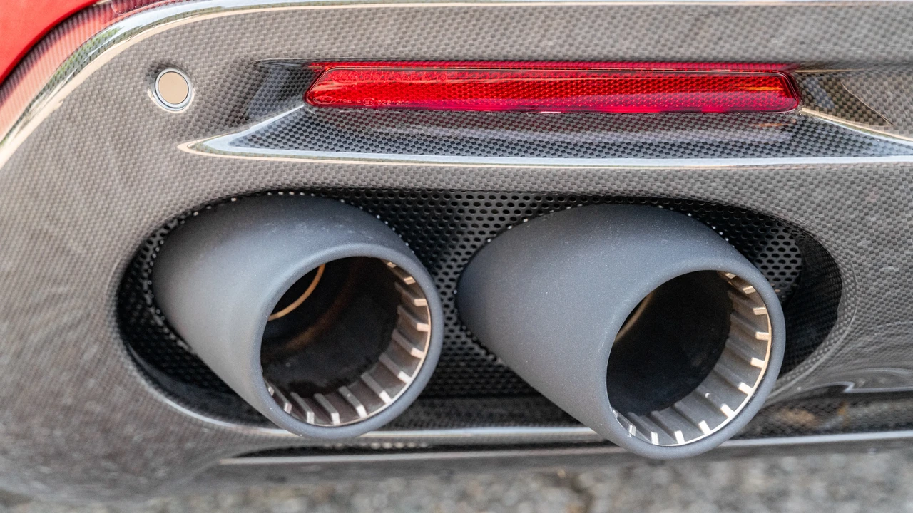 2022 Ferrari Roma - Image 31 of 31