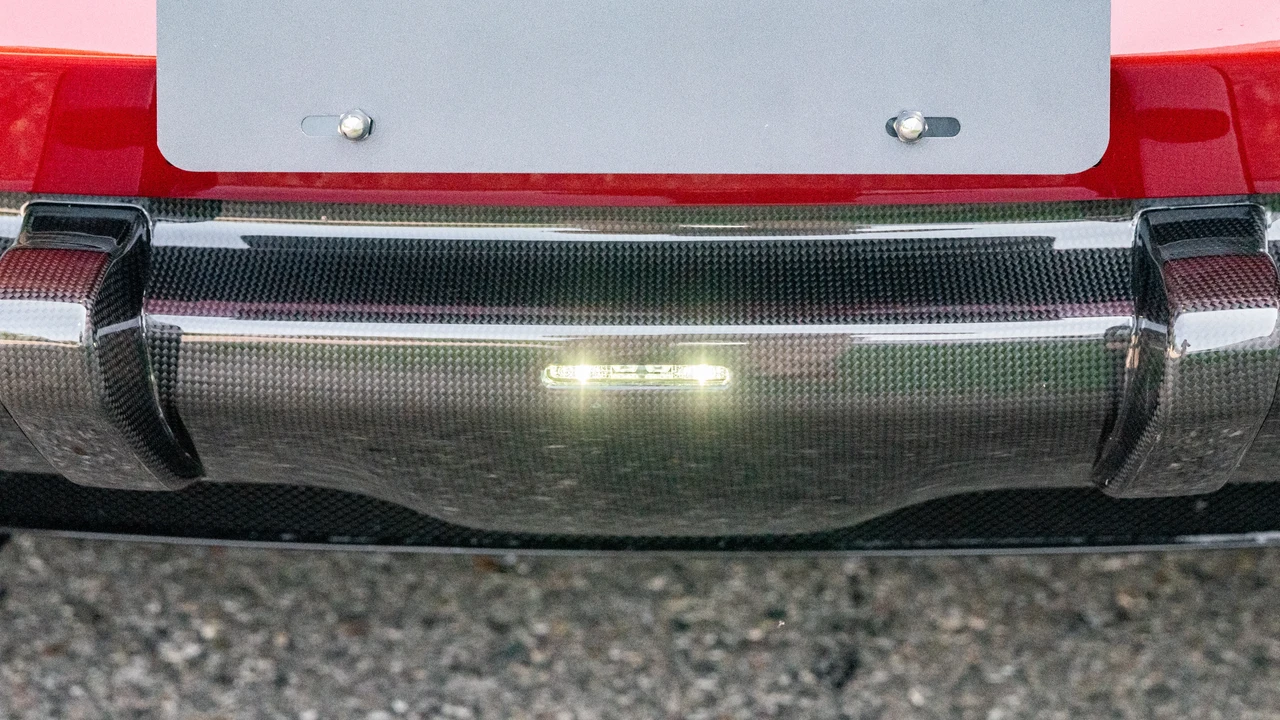 2022 Ferrari Roma - Image 17 of 31