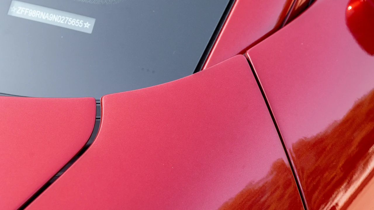 2022 Ferrari Roma - Image 26 of 31