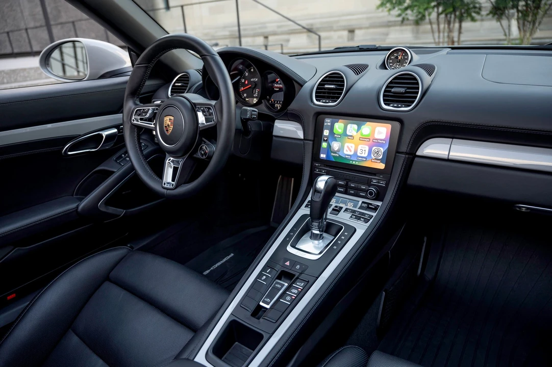 2022 Porsche 718 Boxster GTS 4.0 - Image 19 of 28