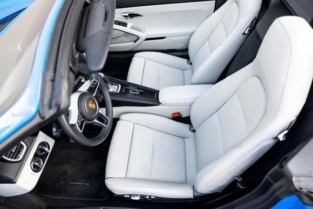 2022 Porsche 718 Boxster - Image 9 of 15