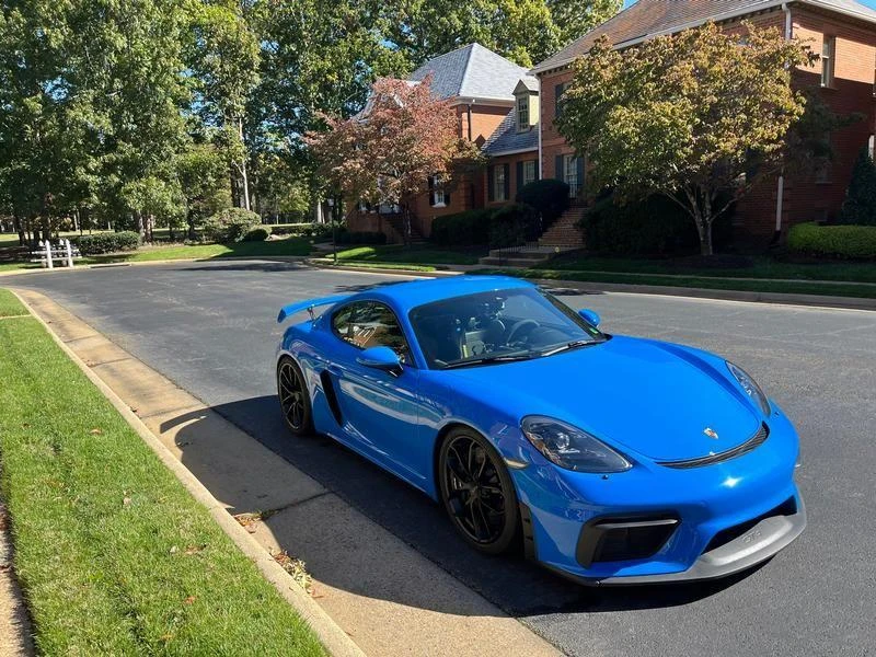2022 Porsche 718 Cayman GT4 - Image 3 of 4