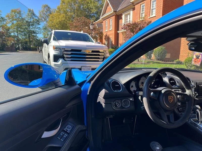 2022 Porsche 718 Cayman GT4 - Image 4 of 4