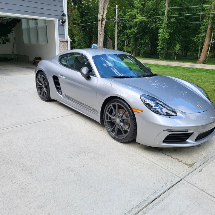 2022 Porsche 718 Cayman T - Image 3 of 3