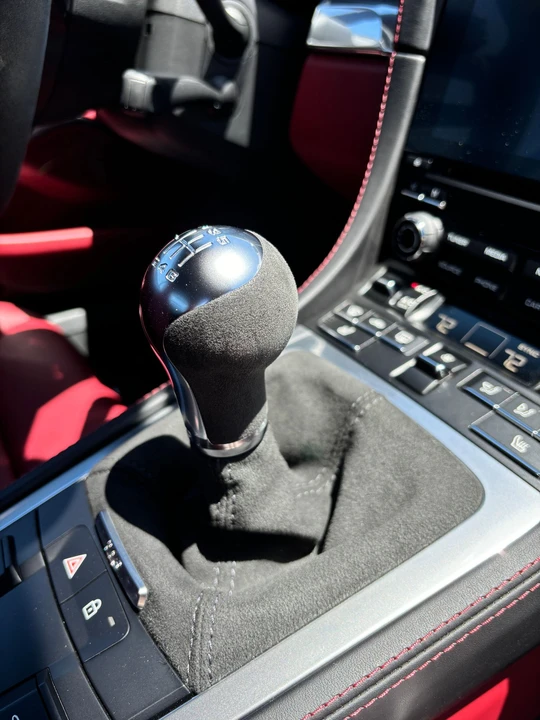 2022 Porsche 718 Cayman - Image 15 of 29