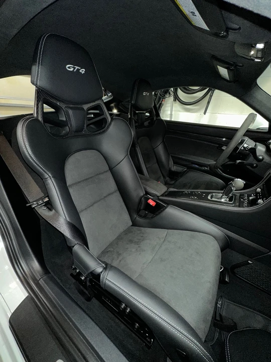 2022 Porsche 718 Cayman GT4 - Image 7 of 23