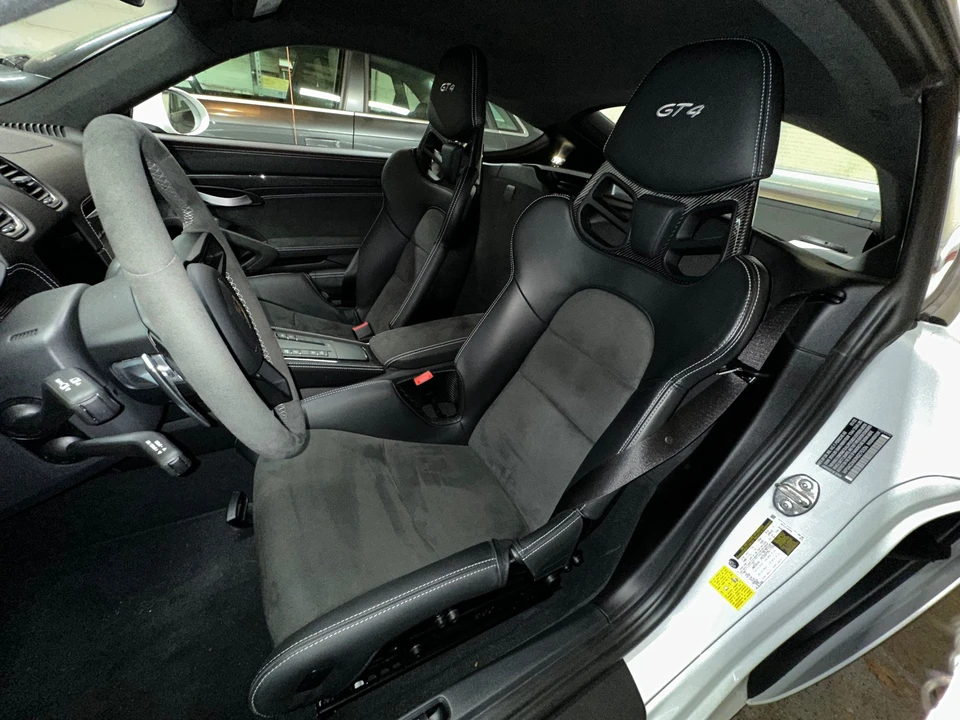 2022 Porsche 718 Cayman GT4 - Image 6 of 23