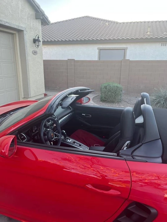 2022 Porsche 718 Boxster - Image 12 of 19