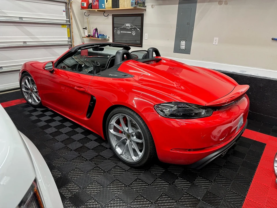 2022 Porsche 718 Boxster Spyder - Image 3 of 10