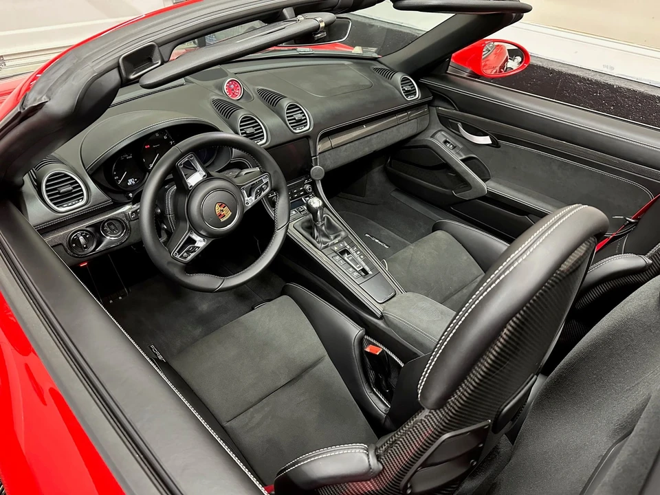 2022 Porsche 718 Boxster Spyder - Image 5 of 10