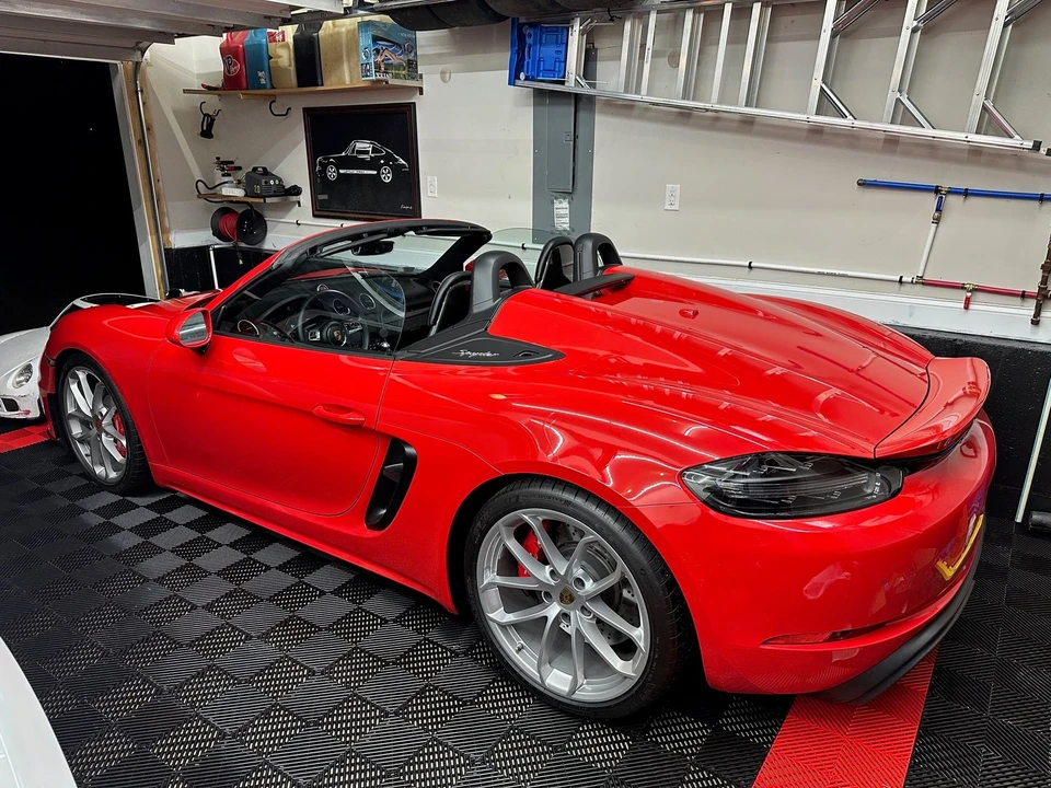 2022 Porsche 718 Boxster Spyder - Image 10 of 10