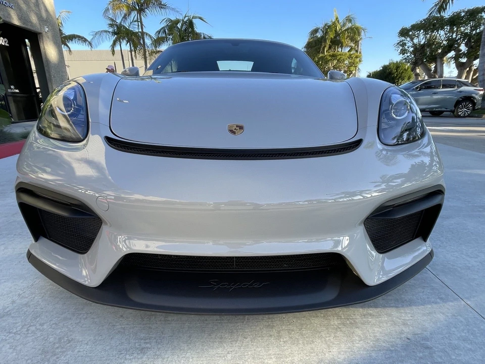 2022 Porsche - Image 9 of 12