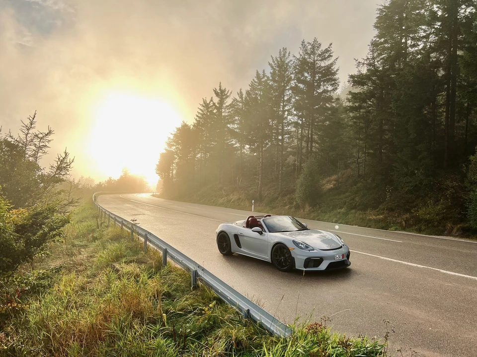 2022 Porsche 718 Boxster Spyder - Image 5 of 5
