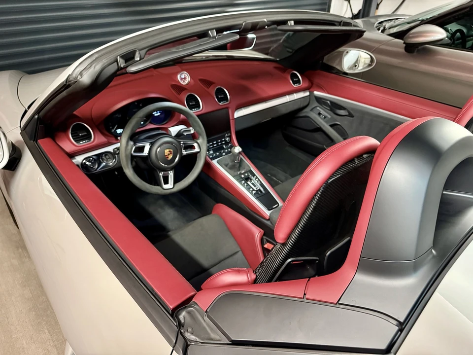 2022 Porsche 718 Boxster Spyder - Image 2 of 5