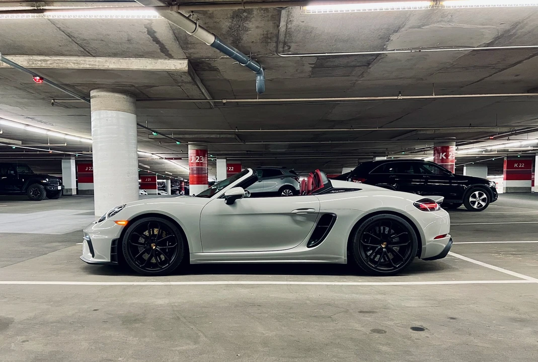 2022 Porsche 718 Boxster Spyder - Image 3 of 5