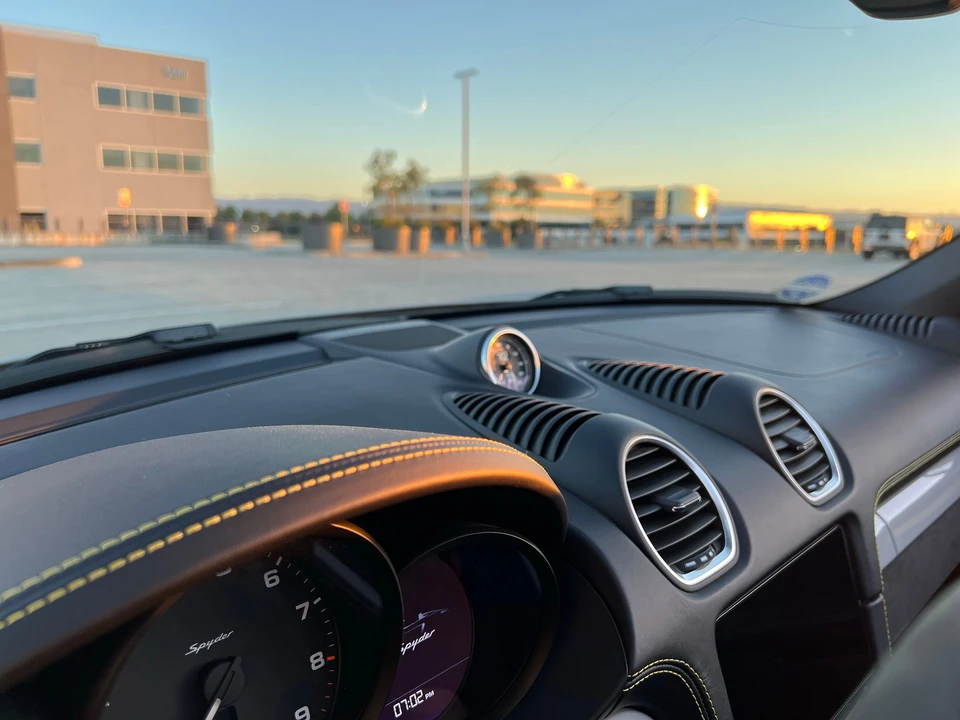 2022 Porsche 718 Boxster Spyder - Image 13 of 20