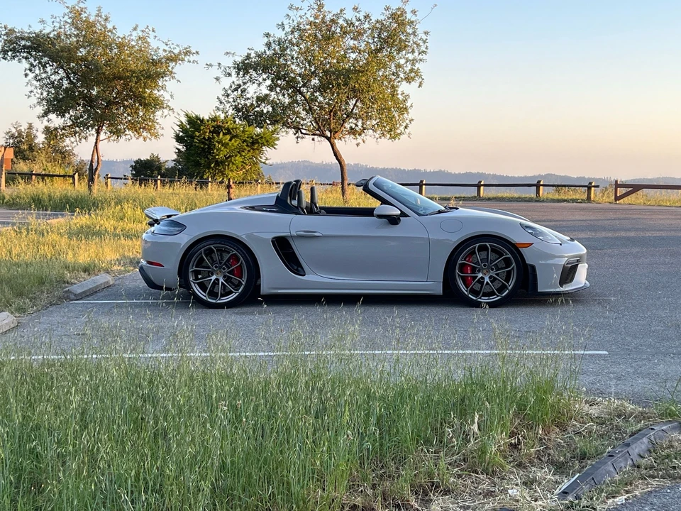 2022 Porsche 718 Boxster Spyder - Image 3 of 20