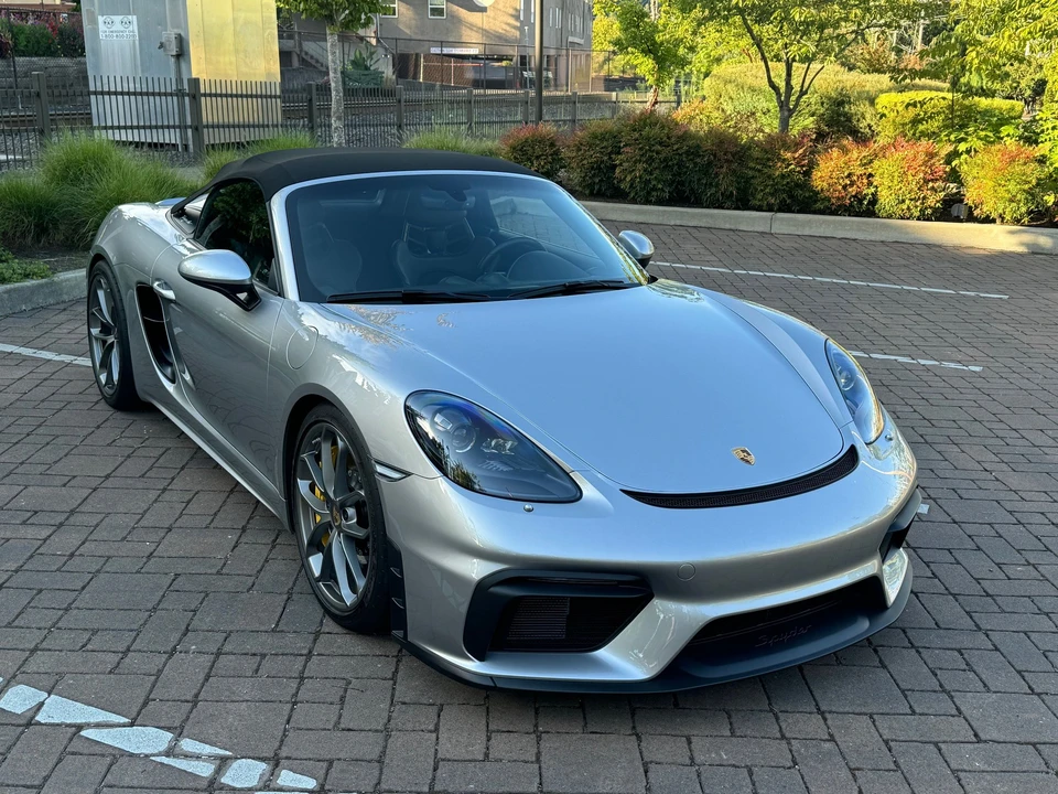 2022 Porsche 718 Boxster Spyder - Image 15 of 31