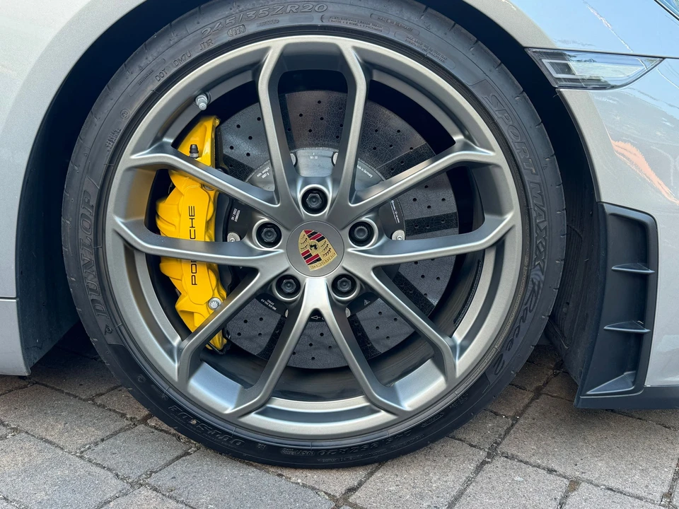 2022 Porsche 718 Boxster Spyder - Image 13 of 31