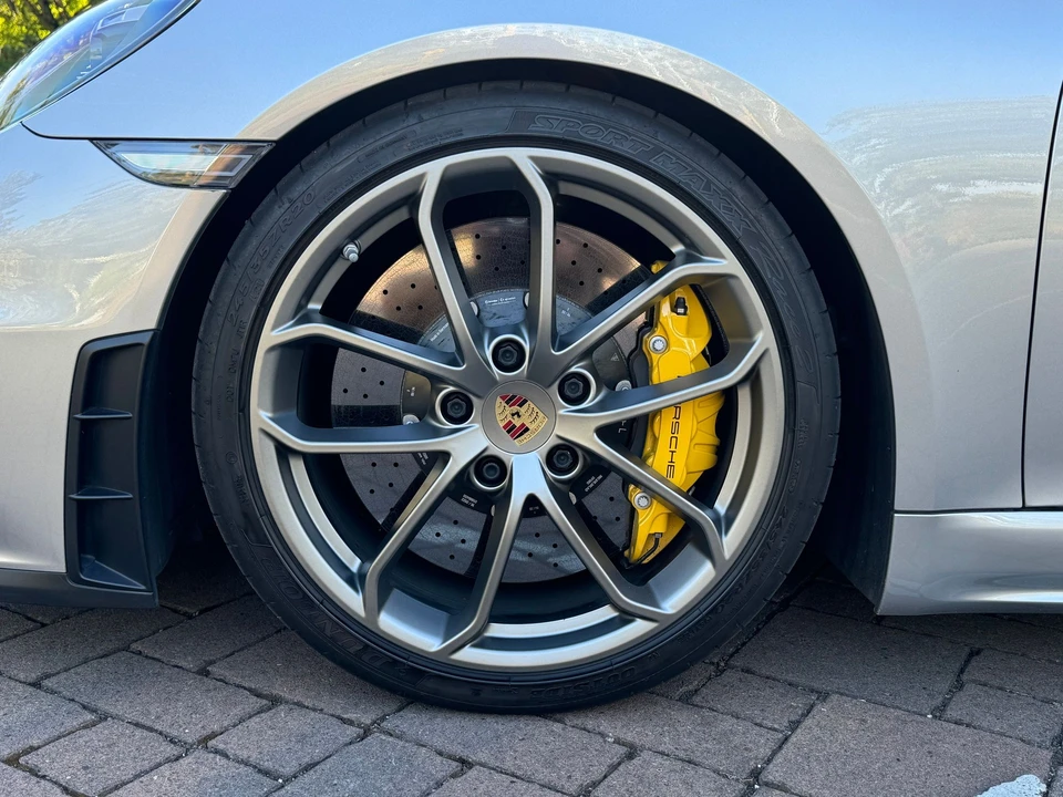 2022 Porsche 718 Boxster Spyder - Image 10 of 31