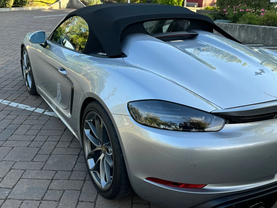 2022 Porsche 718 Boxster Spyder - Image 16 of 31