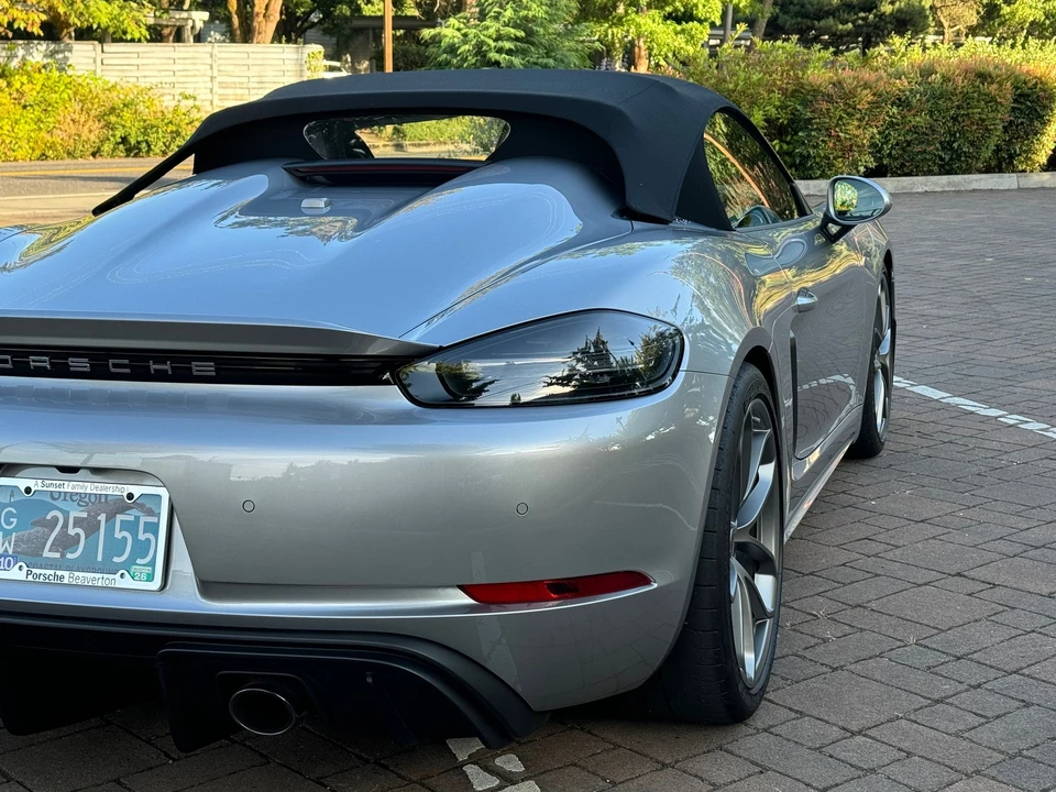 2022 Porsche 718 Boxster Spyder - Image 18 of 31