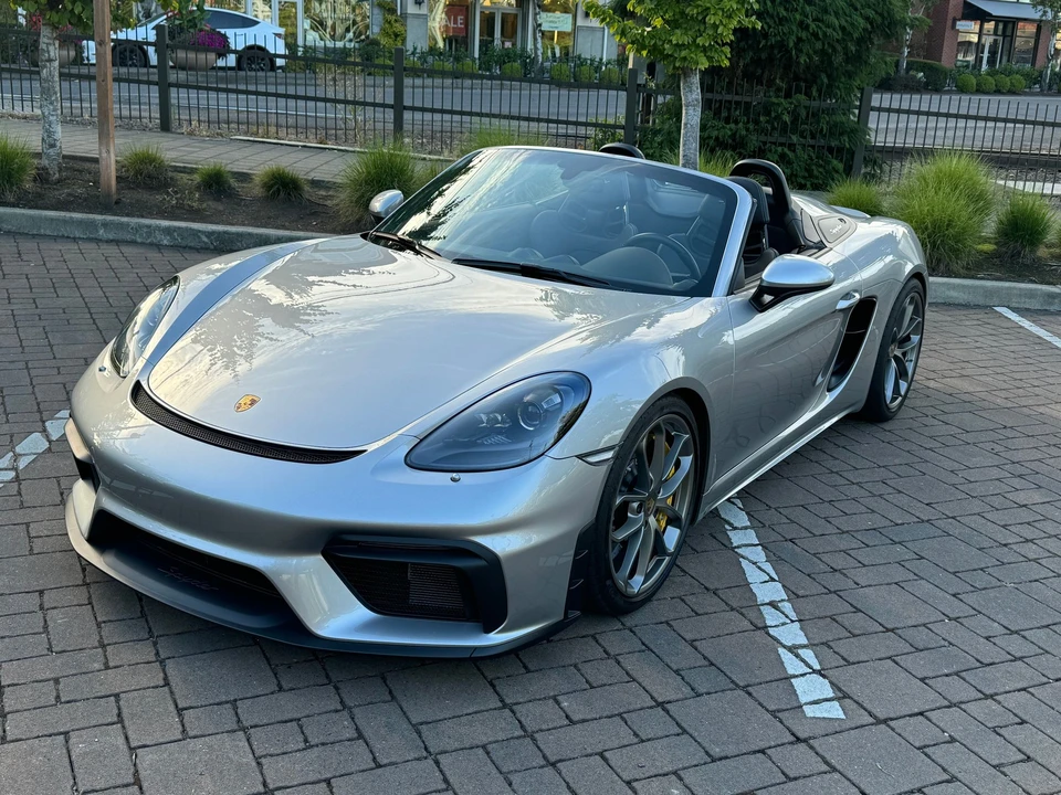 2022 Porsche 718 Boxster Spyder - Image 24 of 31
