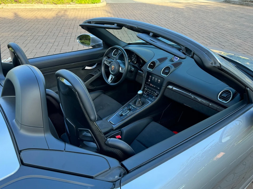 2022 Porsche 718 Boxster Spyder - Image 30 of 31