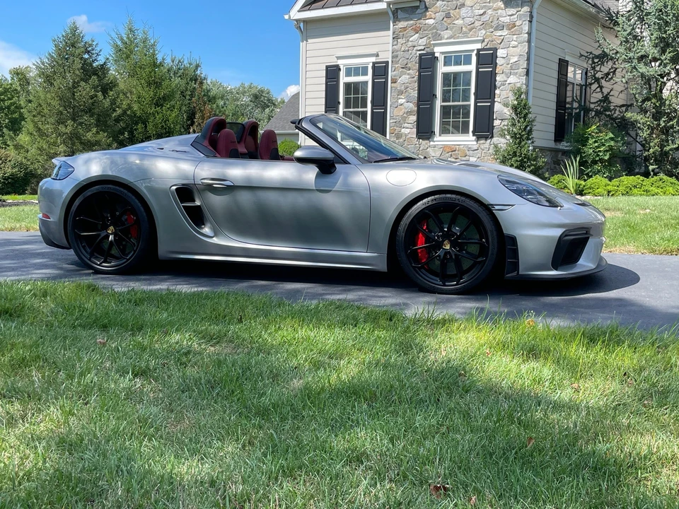 2022 Porsche 718 Boxster Spyder - Image 2 of 11