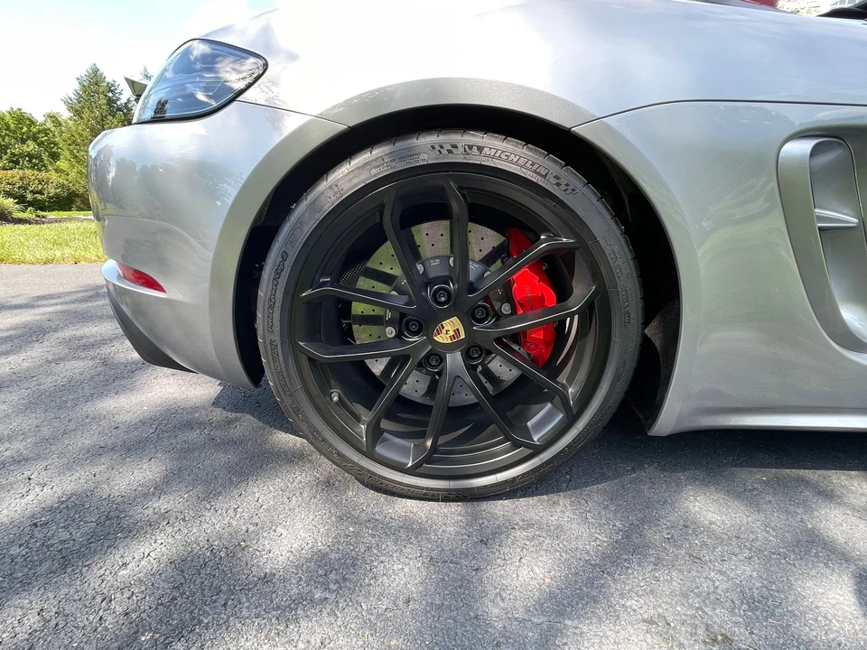 2022 Porsche 718 Boxster Spyder - Image 7 of 11