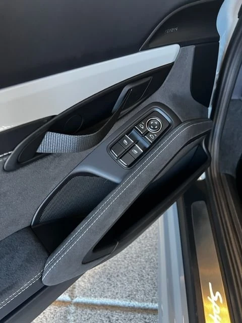 2022 Porsche 718 Boxster Spyder - Image 8 of 13