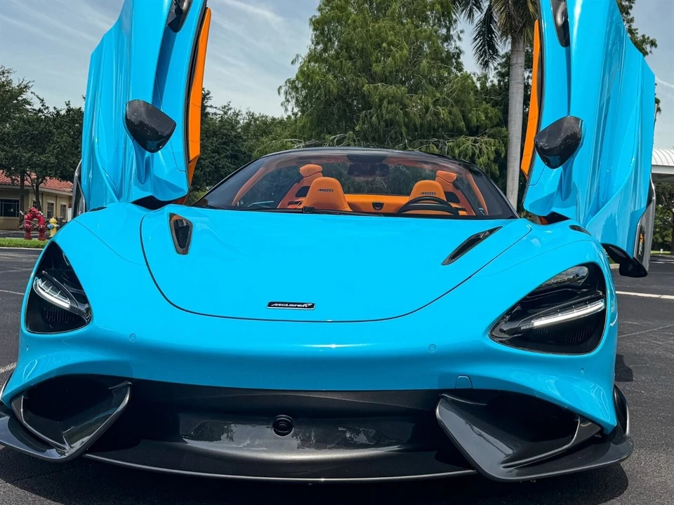 2022 McLaren 765LT Spider - Image 3 of 4