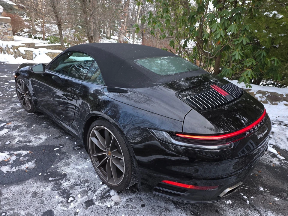 2022 Porsche 992 Carrera 4 - Image 13 of 13