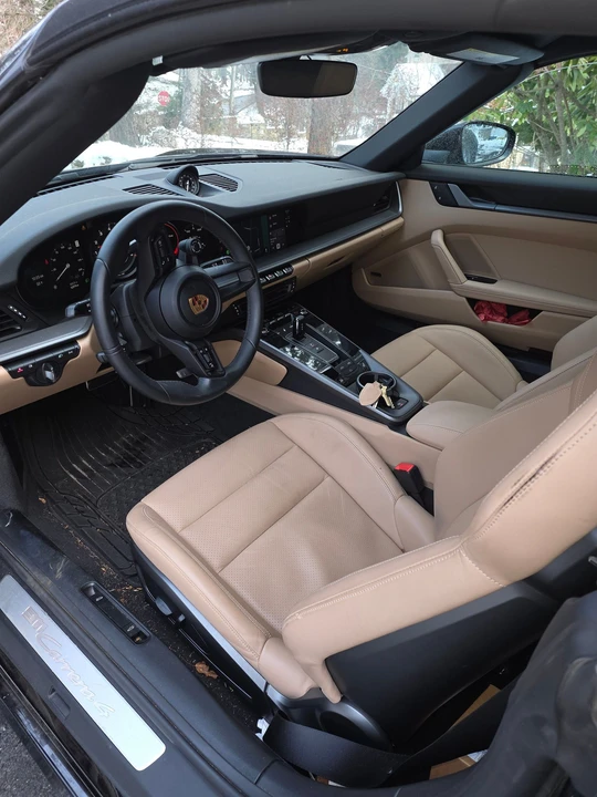 2022 Porsche 992 Carrera 4 - Image 12 of 13