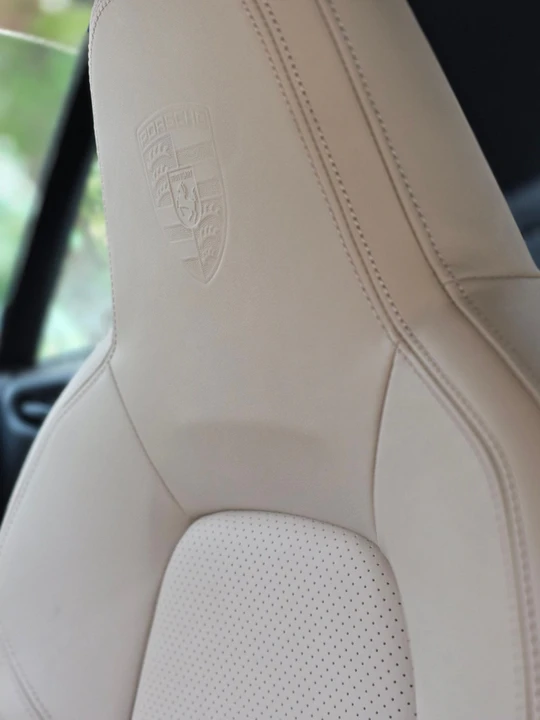 2022 Porsche 992 Carrera 4 - Image 10 of 13