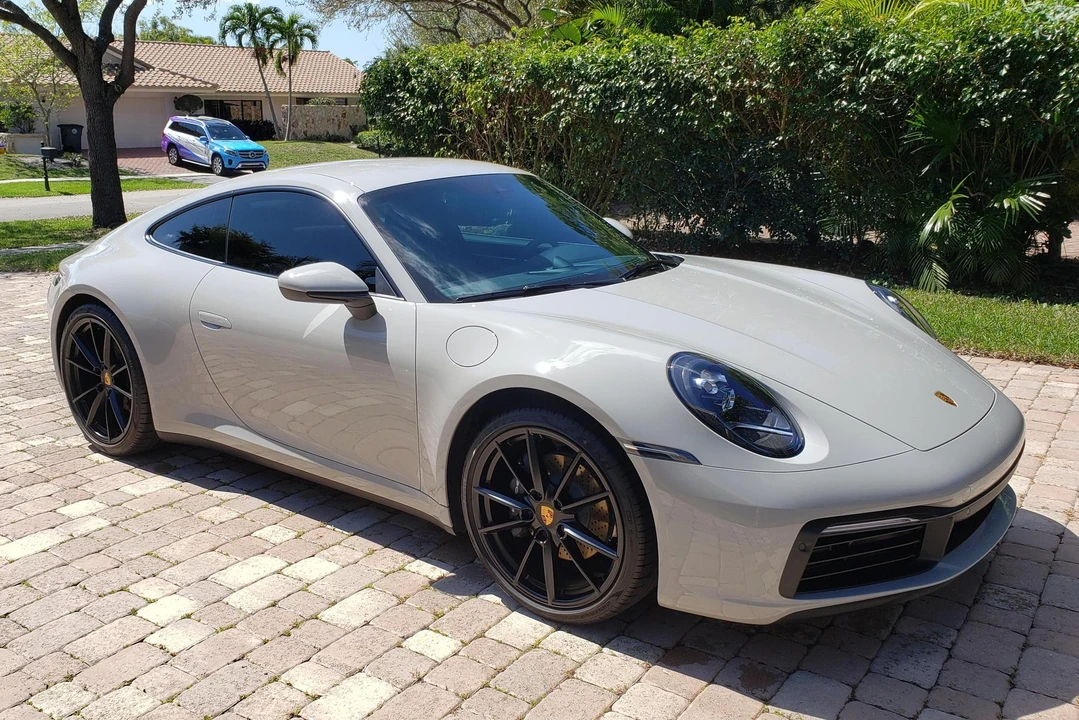 2022 Porsche 992 Carrera - Image 3 of 5