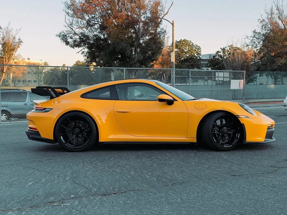 2022 Porsche 992 GT3 - Image 4 of 31