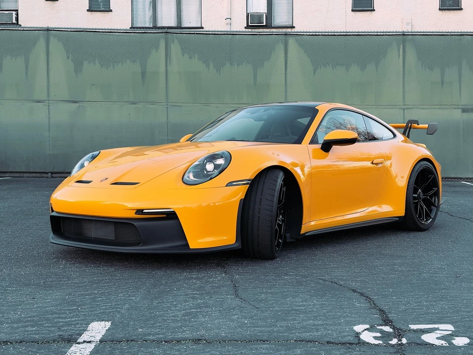 2022 Porsche 992 GT3 - Image 11 of 31