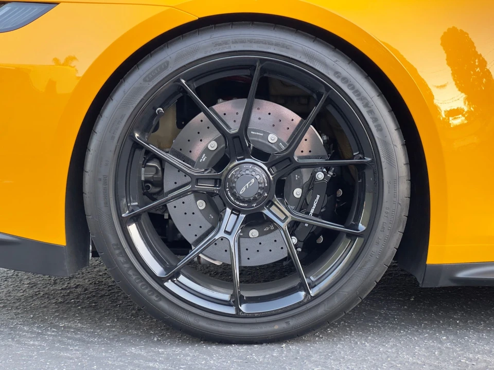 2022 Porsche 992 GT3 - Image 23 of 31