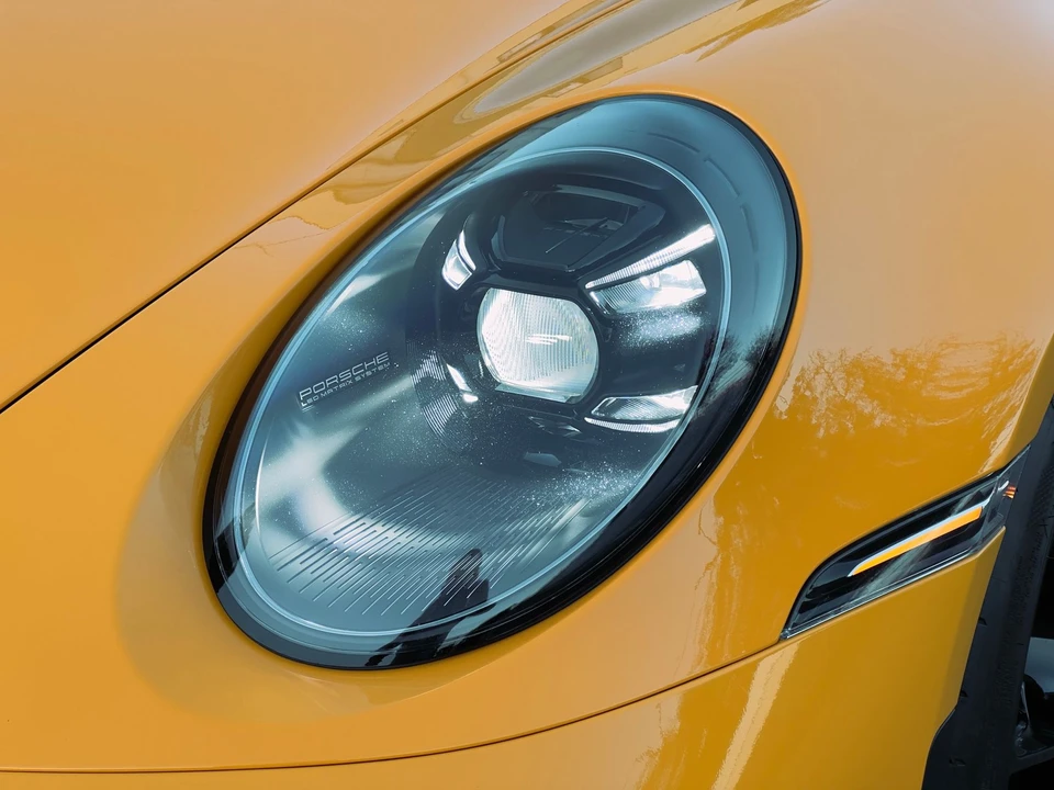 2022 Porsche 992 GT3 - Image 14 of 31