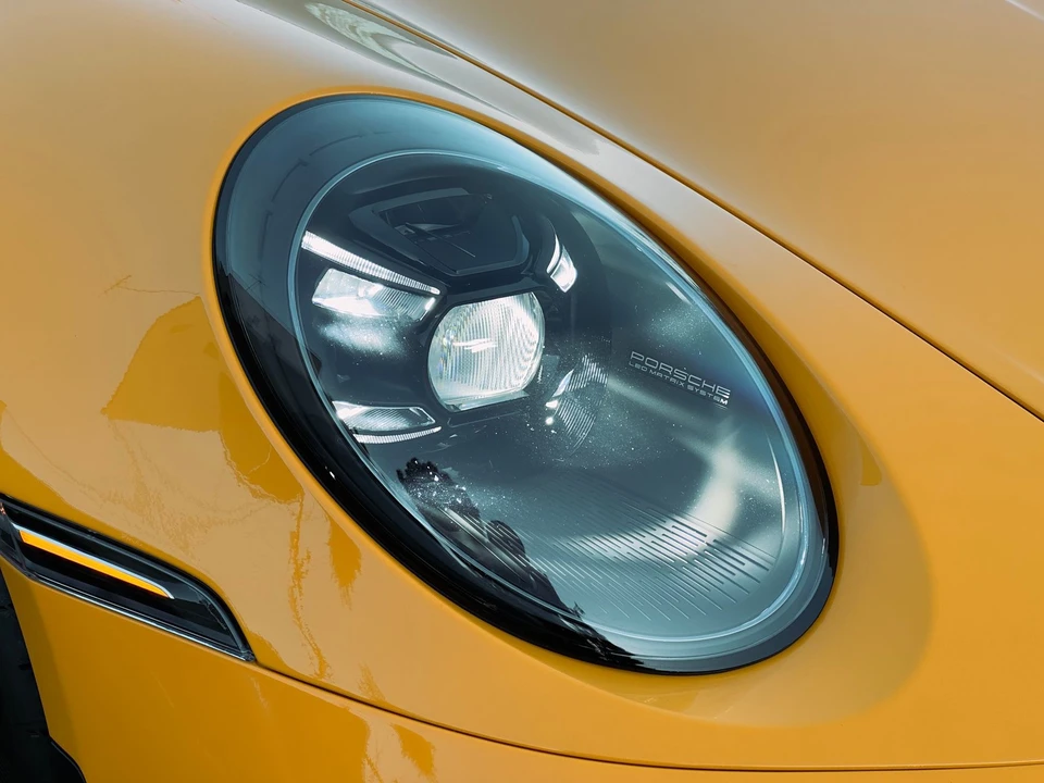 2022 Porsche 992 GT3 - Image 15 of 31