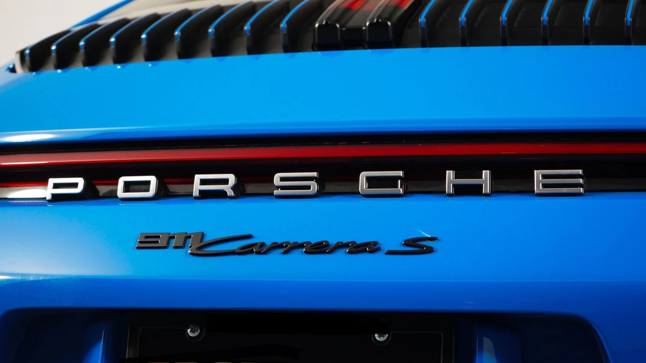 2022 Porsche 992 Carrera S - Image 17 of 24