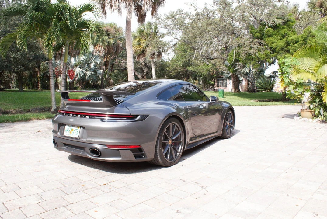 2022 Porsche 992 Carrera S - Image 4 of 15