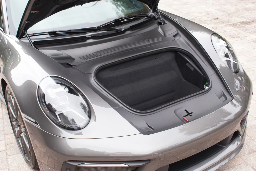 2022 Porsche 992 Carrera S - Image 8 of 15