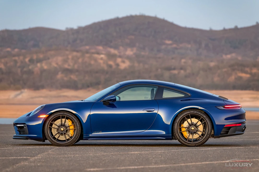 2022 Porsche 992 Carrera GTS - Image 17 of 25