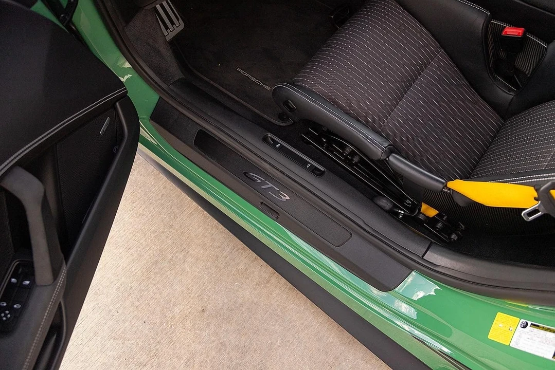 2022 Porsche 992 GT3 - Image 14 of 20