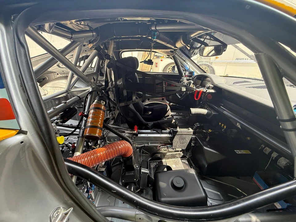 2022 Porsche 992 GT3 - Image 17 of 19
