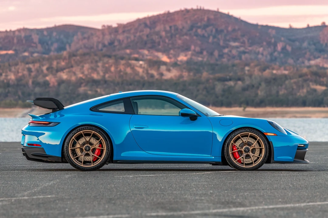 2022 Porsche 992 GT3 - Image 7 of 11