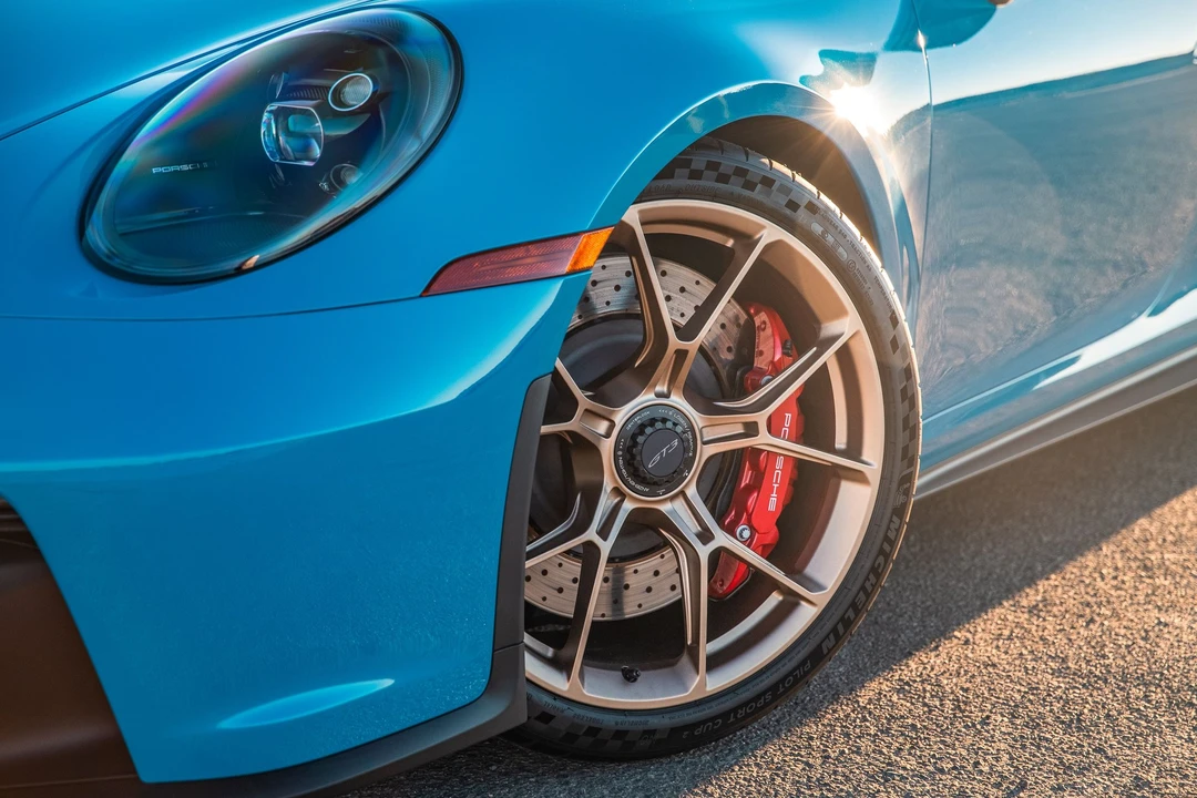 2022 Porsche 992 GT3 - Image 8 of 11